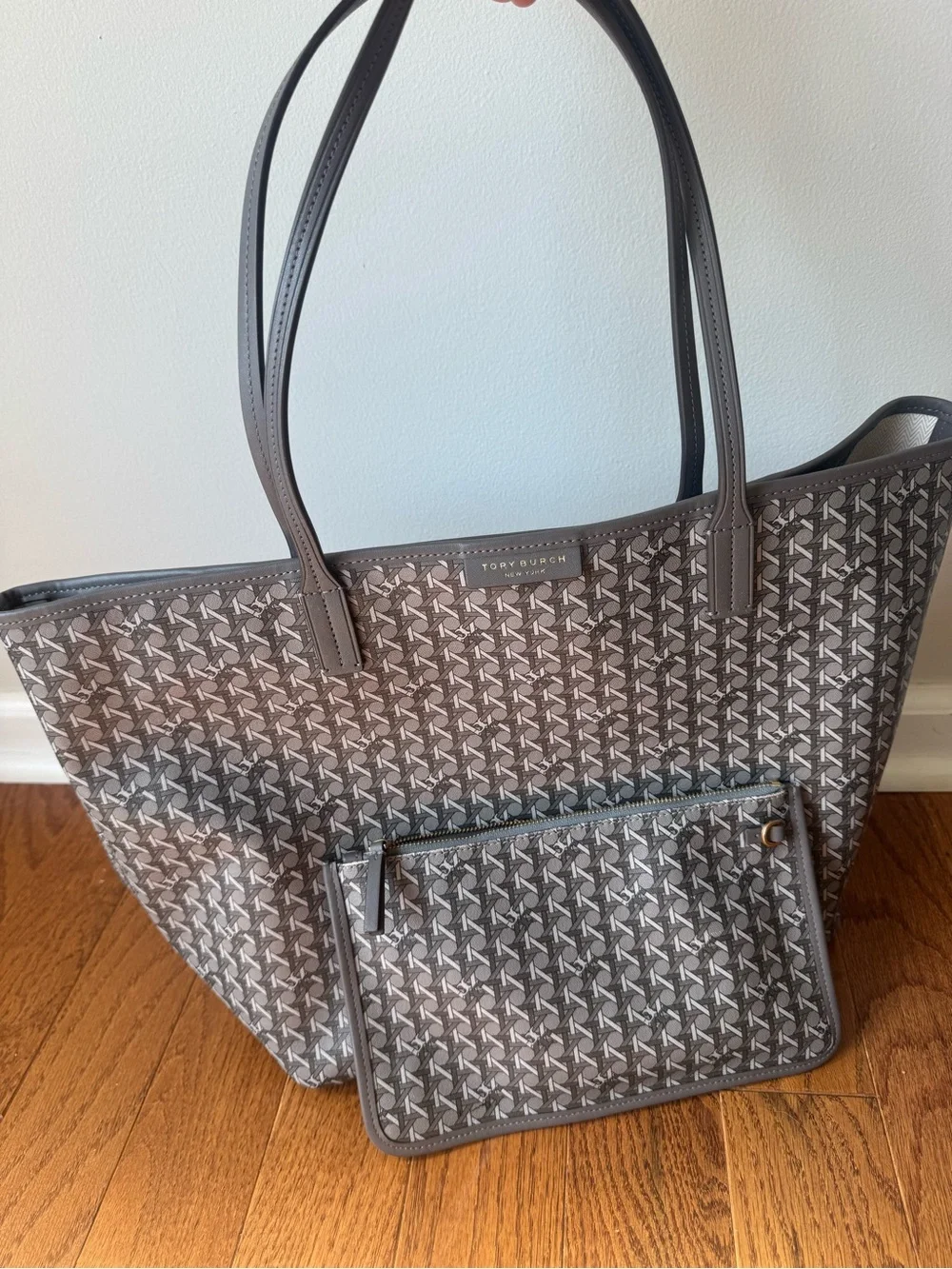 Tory Burch Ever-Ready Zip Gray Logo Tote with Matching Pouch